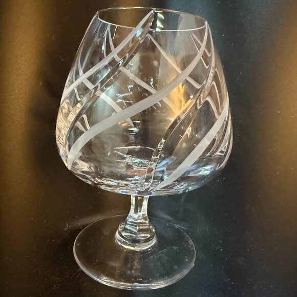 MIKASA Windlass Brandy Glass - Set of 2, Clear, Swirled Etched, No Trim - Picture 3 of 3